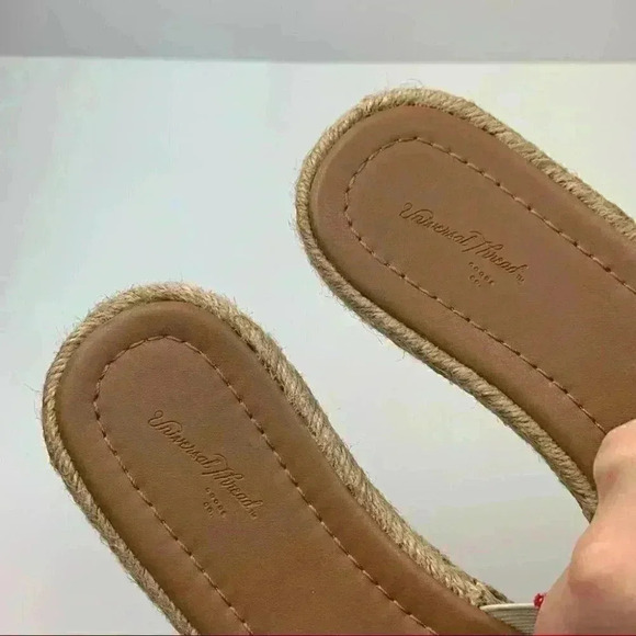 Universal threads sandals size 7 red white slip on Espadrille slides square toe - Picture 8 of 11